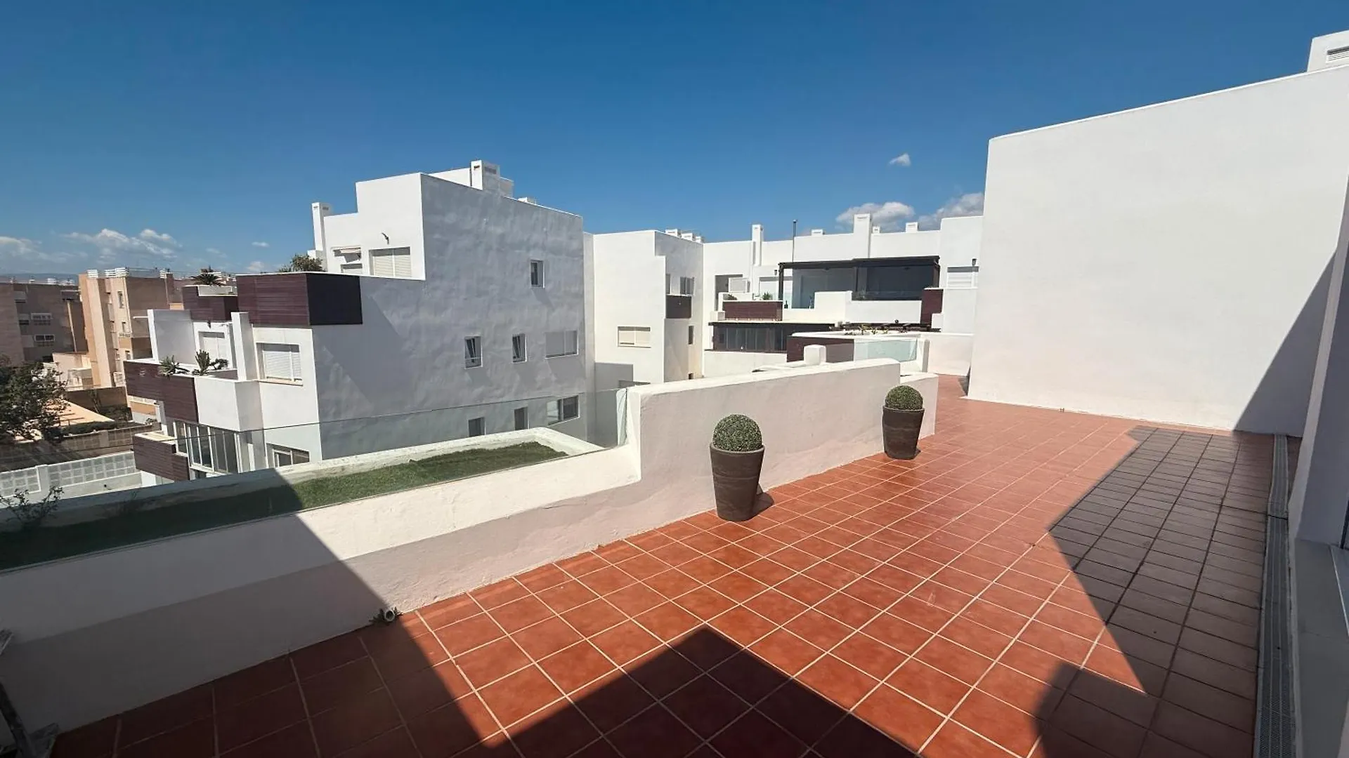 Atico Nuevo Con Piscina Apartment Almeria