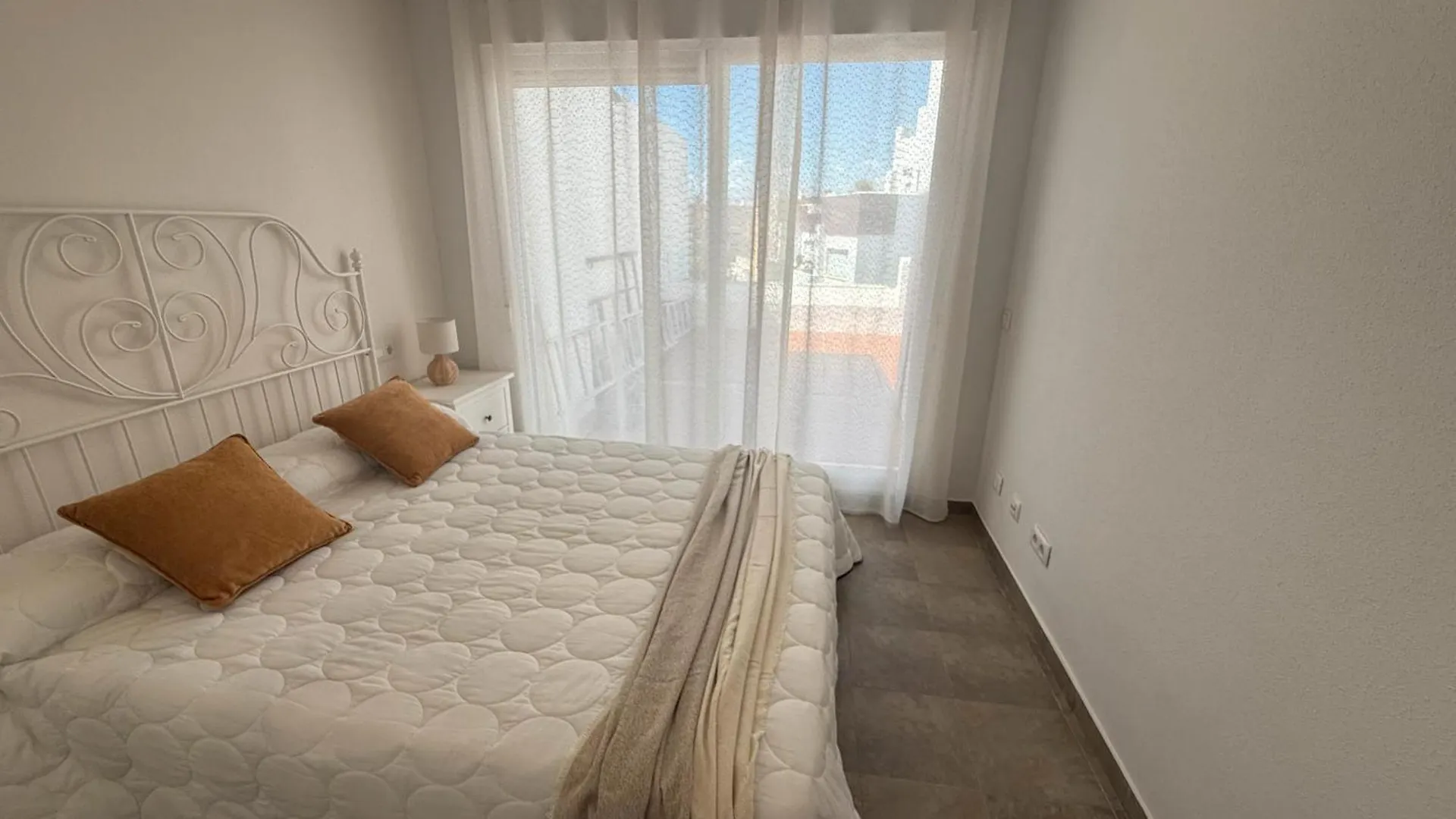 Atico Nuevo Con Piscina Apartment Almeria Spain