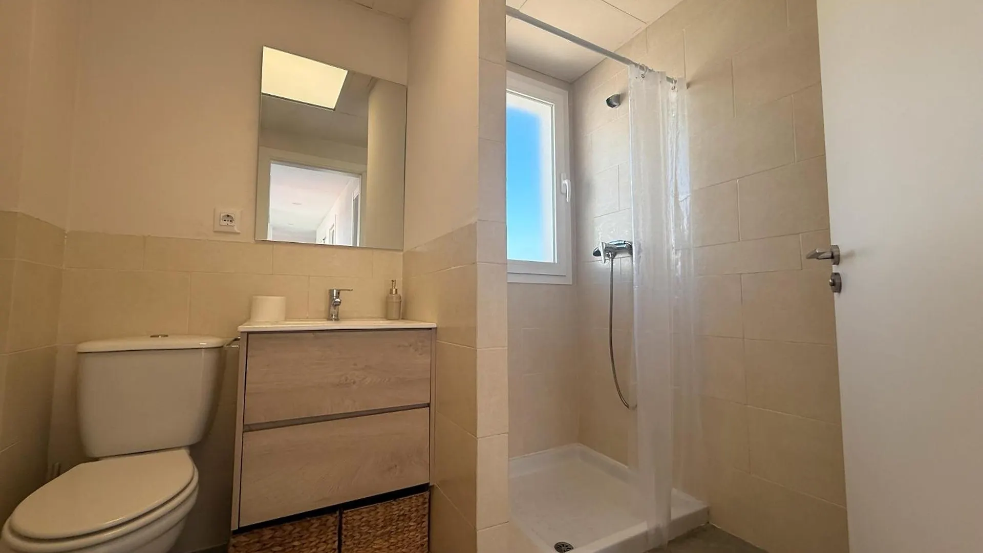 Atico Nuevo Con Piscina Apartment Almeria