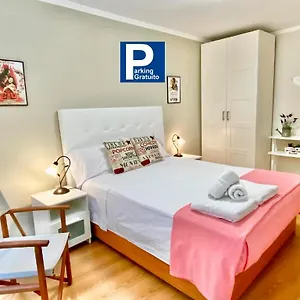 Con Parking Gratis En El Centro, 2 Almería